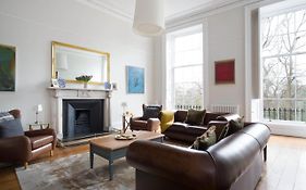Magnificent Georgian 3-Bedroom Apartment In New Town